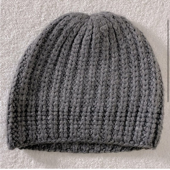 5/$25 Theory Grey Wool Viscose Mohair Blend Knit Toque Beanie Hat - Picture 3 of 12